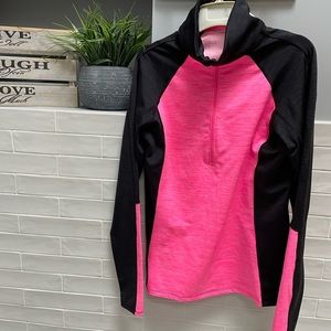 Under Armour Pink Black Coldgear 1/2 Zip pullover w/ thumbholes
